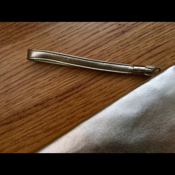 NEW Victoria’s Secret Gold Wristlet - Picture 5 of 7